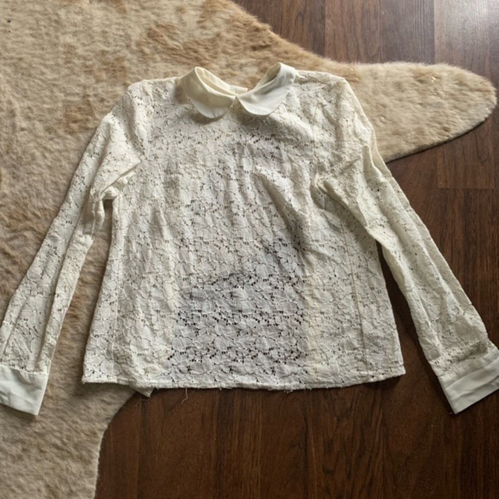 ASOS woman’s Lacey feminine dainty blouse - size 2